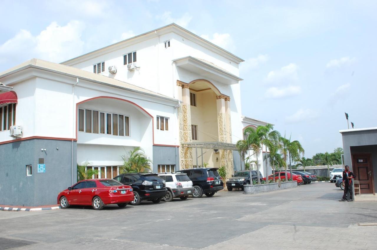 Mahogany Hotel And Suites Ibadan Kültér fotó